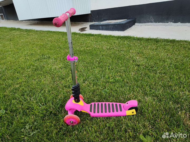 Самокат детский трехколесный