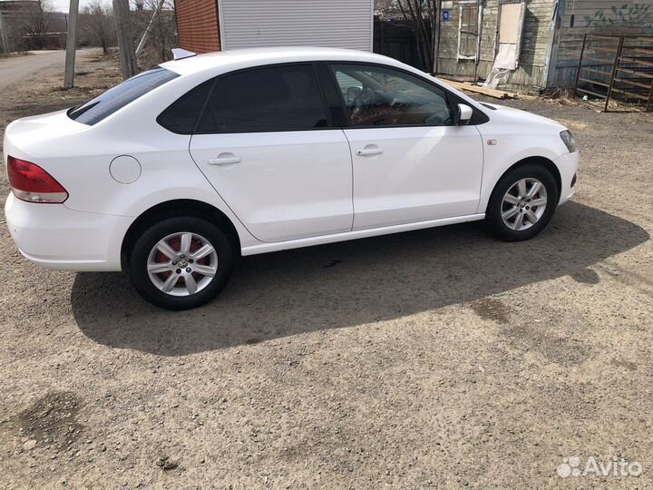 Volkswagen Polo 1.6 AT, 2010, 213 000 км