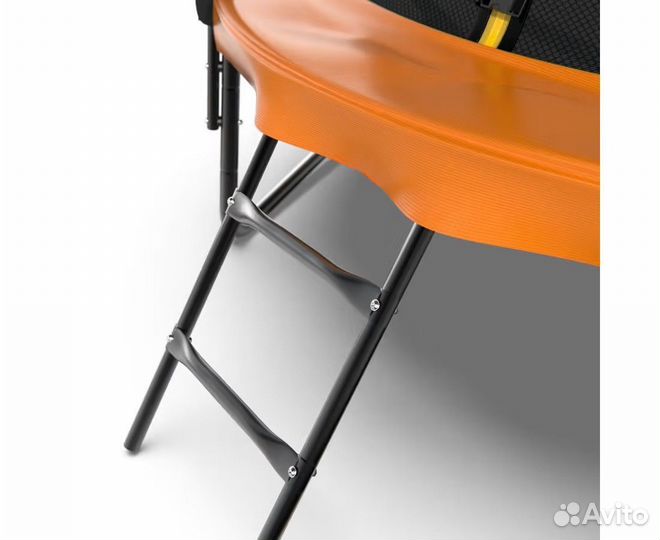 Батут с защитной сеткой