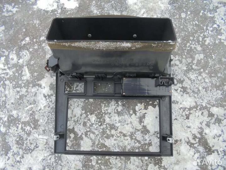 Рамка магнитофона Toyota Caldina ST195 3S-GE