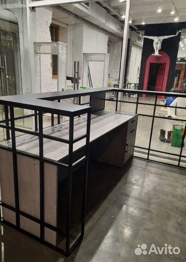 Стойка Ресепшн Металл