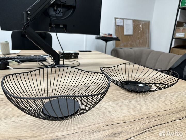 Фруктовницы, конфетницы(много)