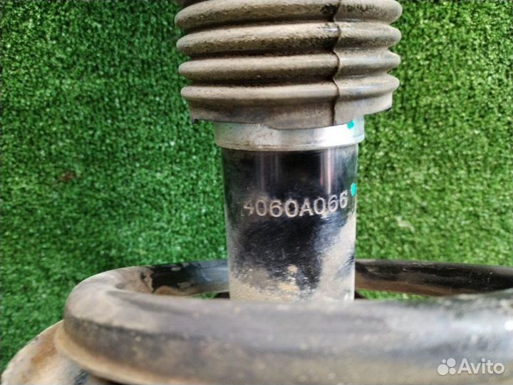 Амортизатор передний правый Mitsubishi Lancer 10