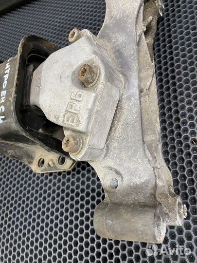 Подушка двигателя Ситроен C4 EP6