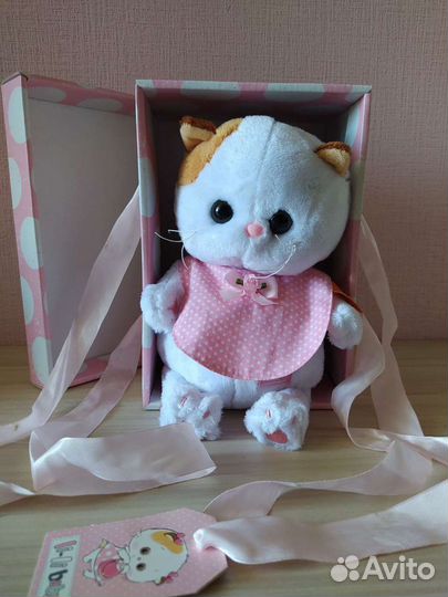 Игрушки мягкие разные, котенок басик