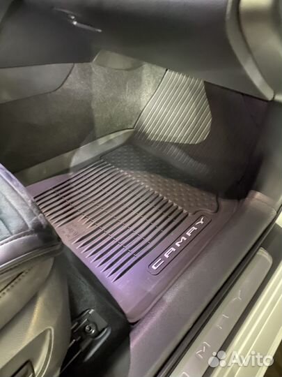 Продам коврики салона камри 70