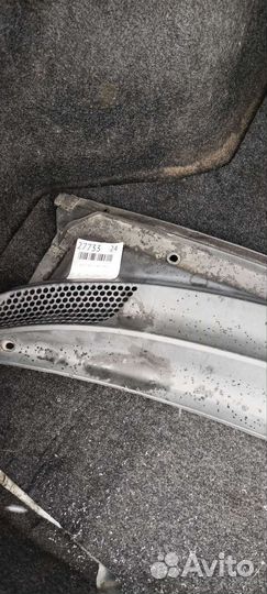 Жабо дворников Тойота Плац