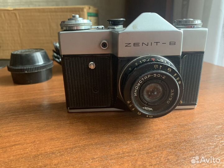 Плёночный фотоаппарат зенит
