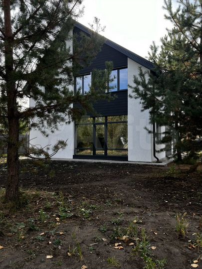 Дом 182 м² на участке 9 сот.