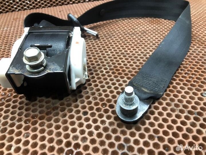 Ремень безопасности передний левый LADA Granta