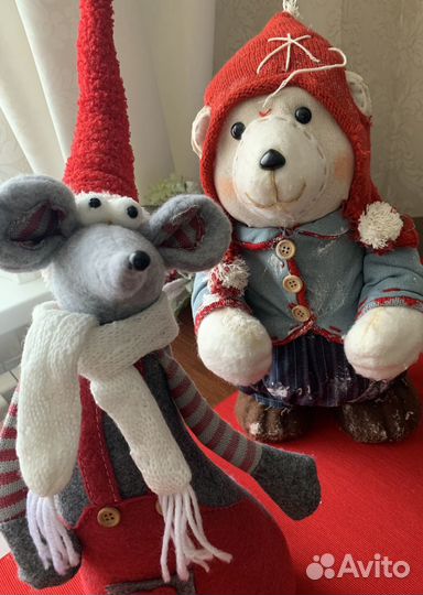 Мышонок в колпаке и в шарфе, медведь интерьер