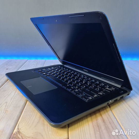 Ультрабук Dell Latitude 3380