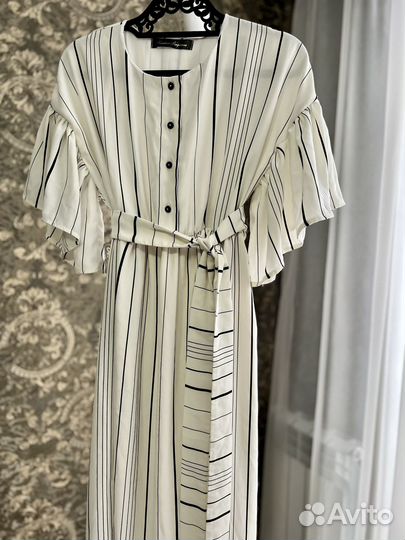 Дизайнерское платье