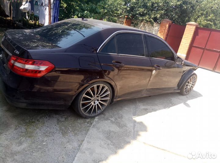 Бампер задний мерседес w212 e212 до рест