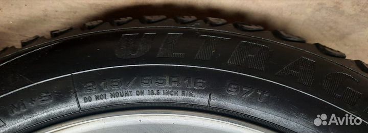 Goodyear UltraGrip 215/55 R16