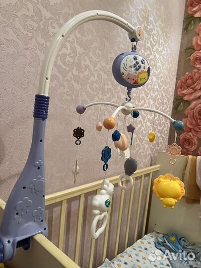 Мобиль на кроватку с проектором