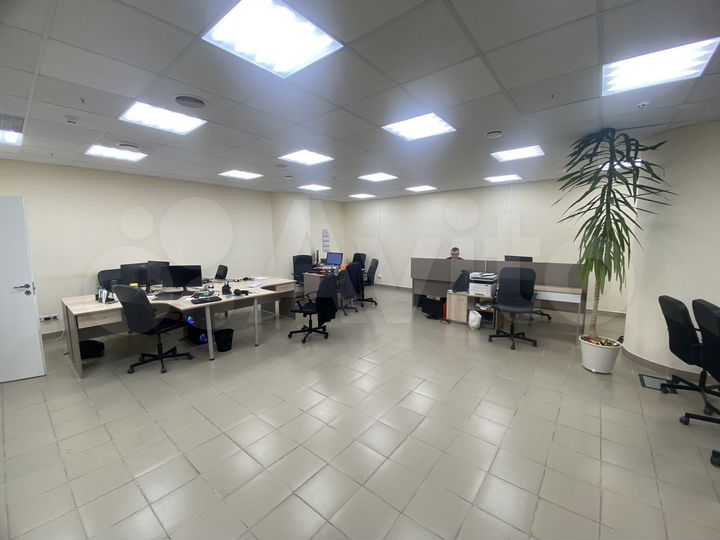 Помещение свободного назначения в БЦ Высоцкий 106