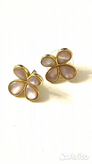 Украшение. Серьги в виде цветов