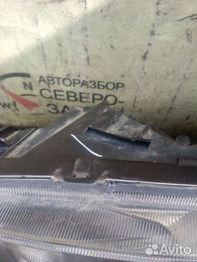 Honda civic Фара левая 2009 год седан дефект