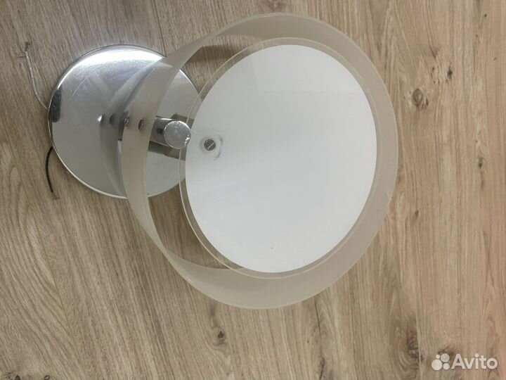 Настенный светильник бра