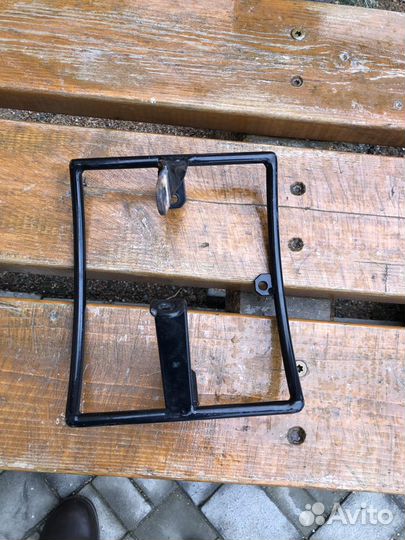 Вынос гос номера сбоку на Harley Davidson sportste