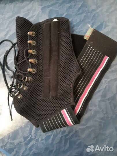 Бандаж компрессионный на голеностопный сустав