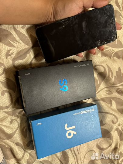 Samsung Galaxy S9, 4/64 ГБ