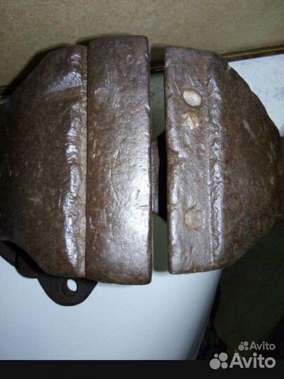 Тиски слесарные царские