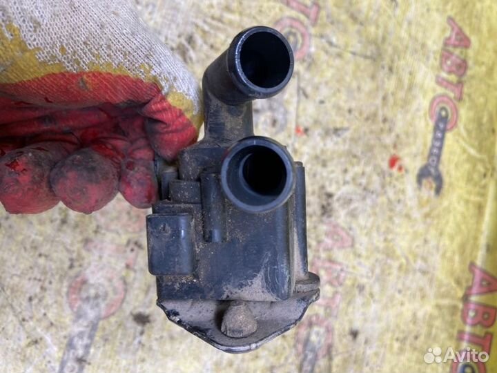 Помпа Bmw 7-Series F01 N63B44 2008