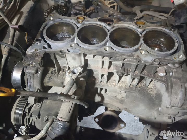Двигатель Toyota 2az fe