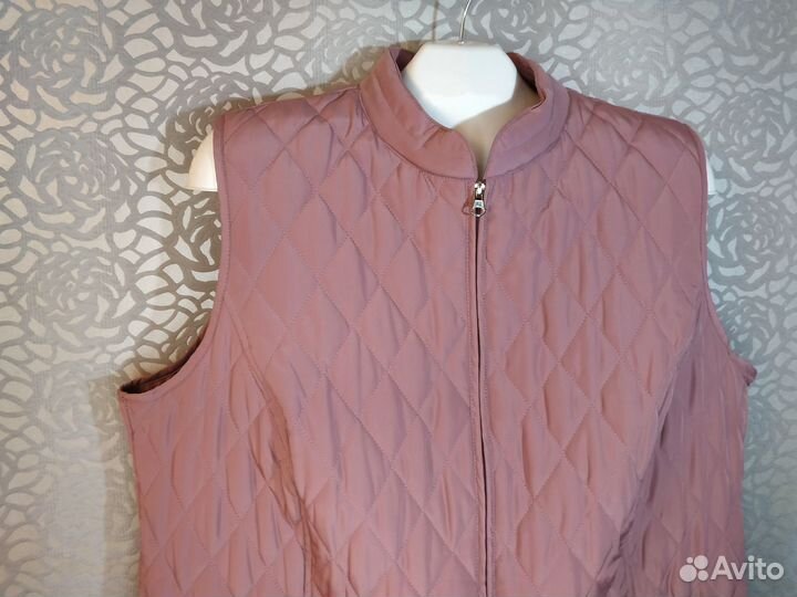 Жилетка женская стёганая лёгкая р.54