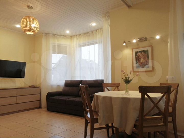 Коттедж 160 м² на участке 8,1 сот.