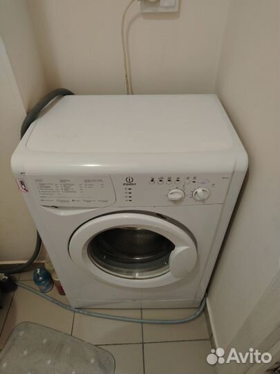 Стиральная машина бу indesit wisl 102