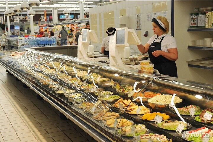 Продавец в магазин