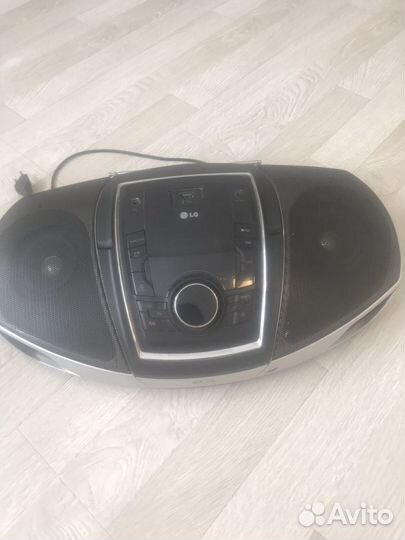 Музыкальный центр