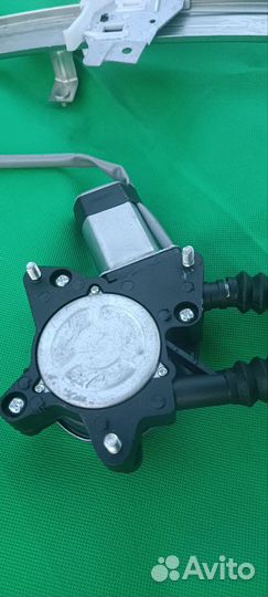 Передний правый стеклоподъёмник kia spectra