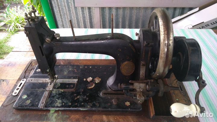 Швейная машинка
