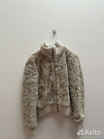 Куртка с воротником