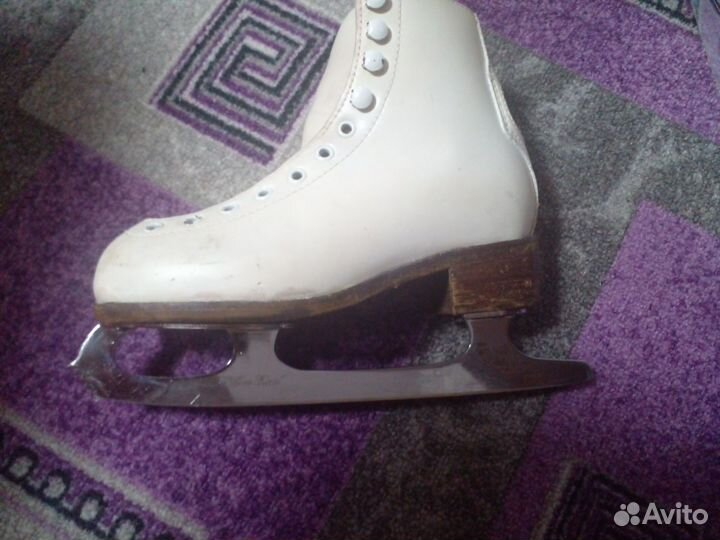 Фигурные коньки wifa