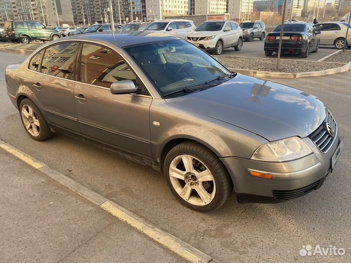Volkswagen Passat 2.3 AT, 2003, 300 000 км