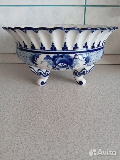 Ваза для фруктов на 4-ножках гжель