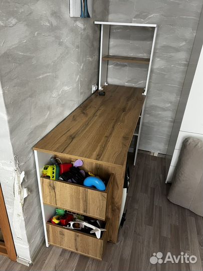 Компьютерный стол