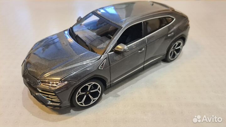 Коллекционная модель 1/18