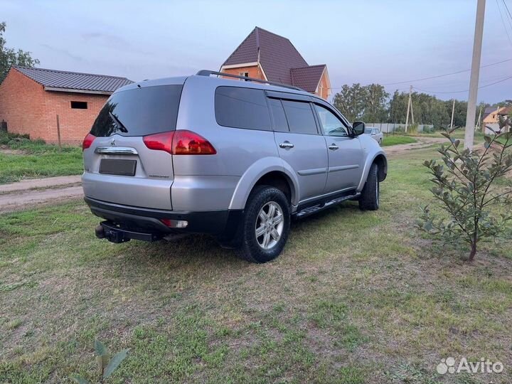 Mitsubishi Pajero Sport 2.5 AT, 2012, 165 200 км