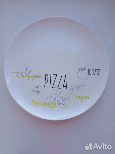 Большая тарелка (блюдо). Диаметр 32 см