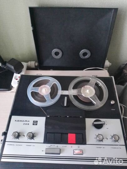 Катушечный магнитофон Комета 209