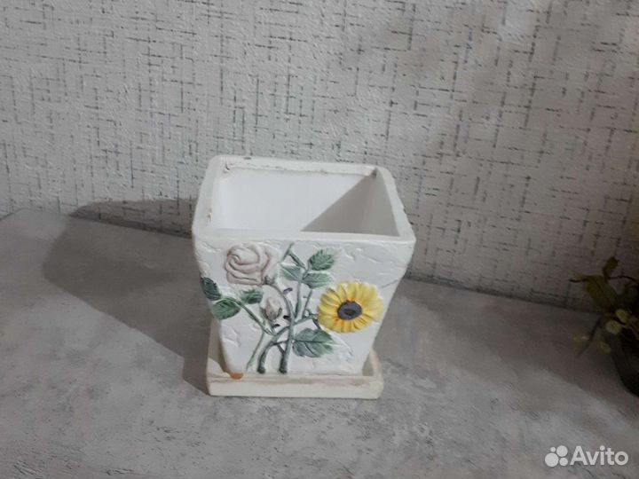 Кашпо для цветов