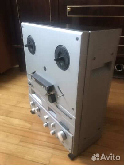 Катушечный магнитофон