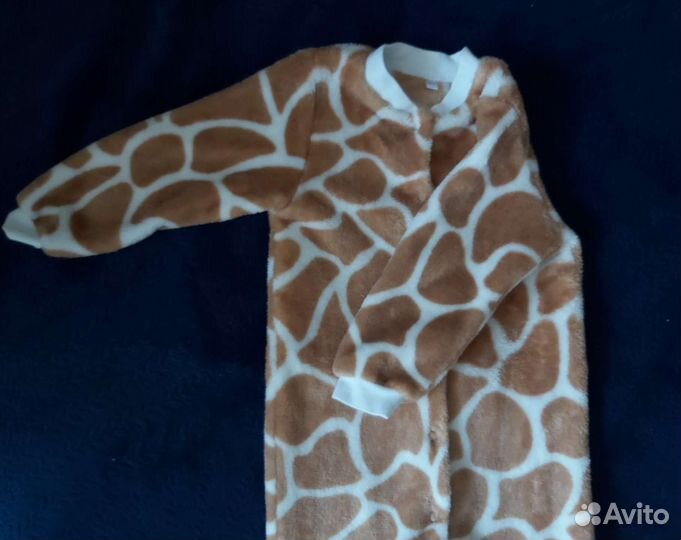 Детский комбинезон и шапка