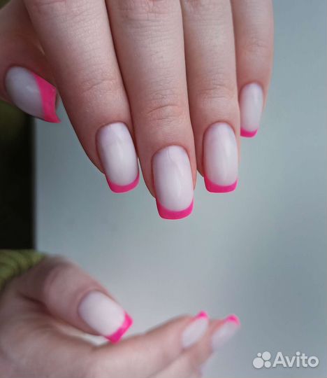Маникюр и педикюр